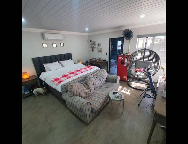 5 BEDROOM HOUSE FOR SALE IN PARKRAND